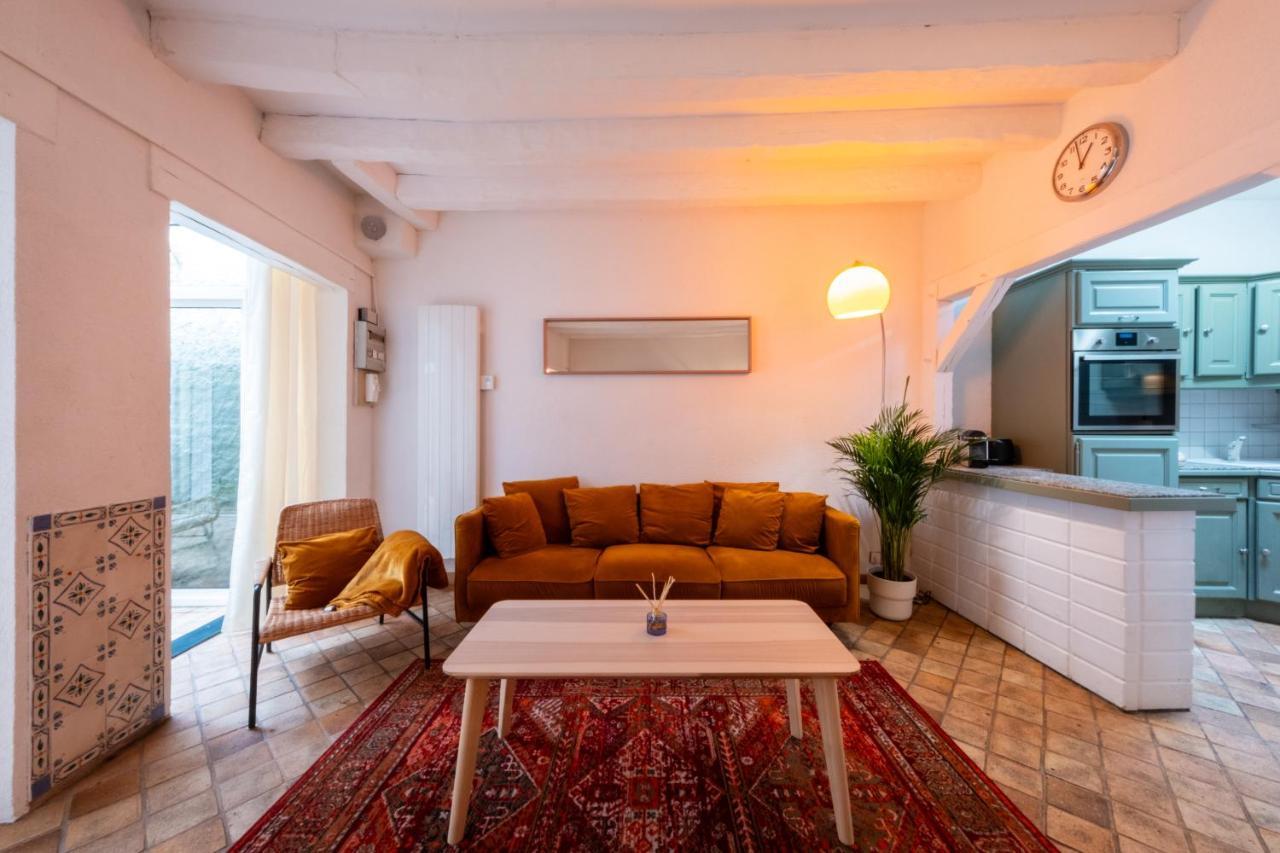 Le Cocon- Atypique Classe 2 Etoiles Gien Extérieur photo