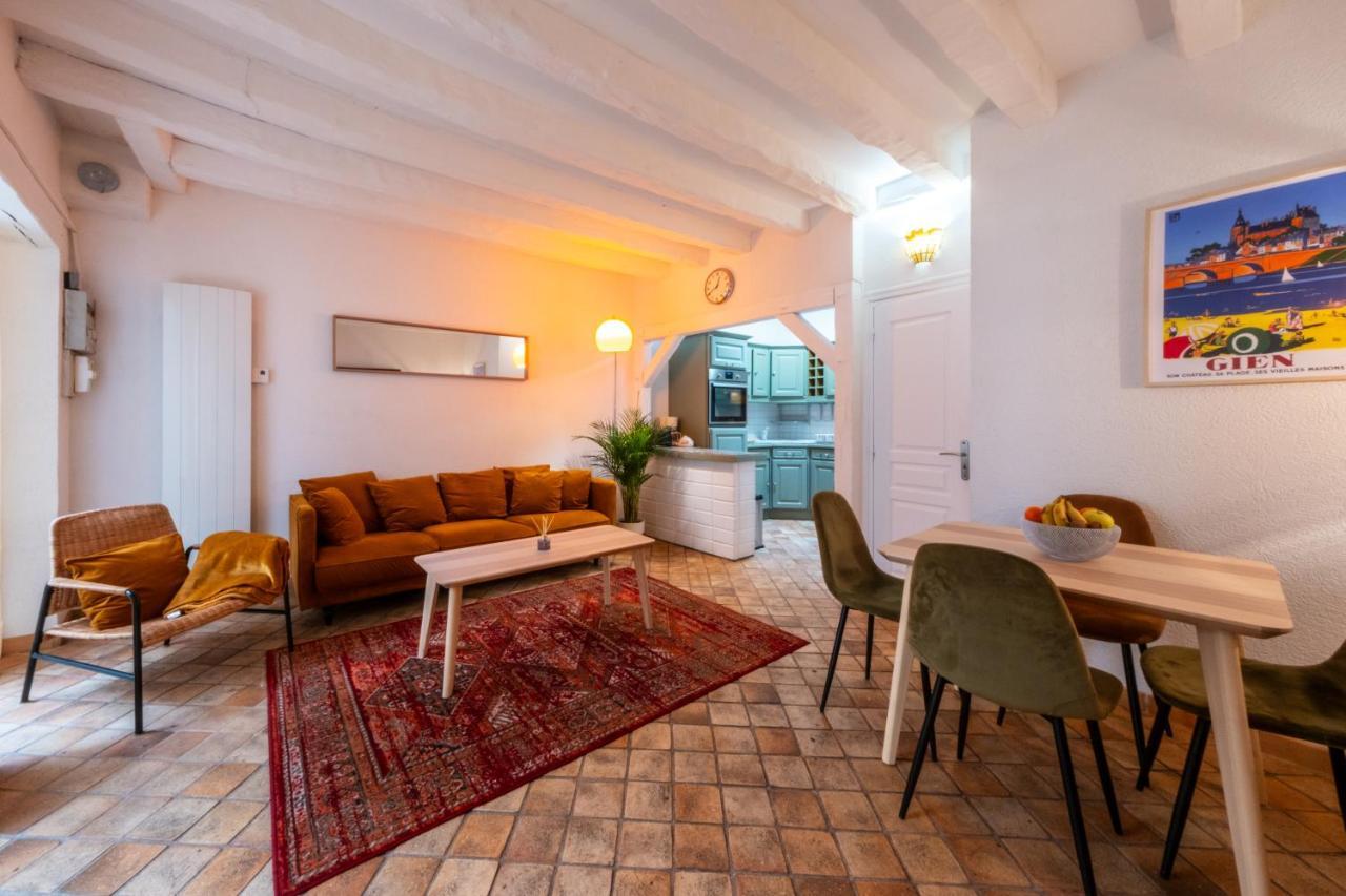 Le Cocon- Atypique Classe 2 Etoiles Gien Extérieur photo